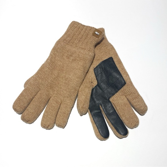 UGG Camel Knit Wool Blend Gloves NWT - Picture 5 of 14